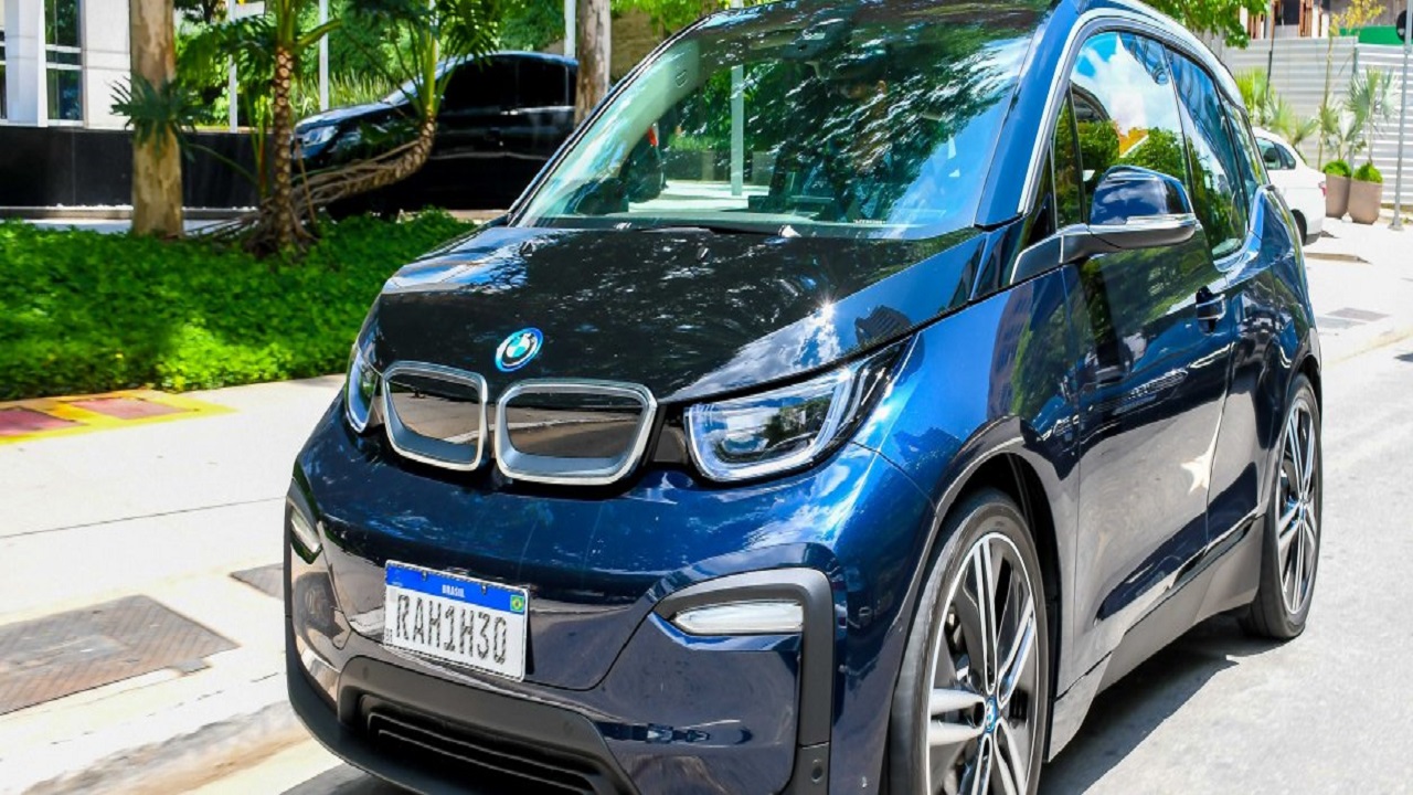 BMW i3 - BMW - carro elétrico - gerador - etanol