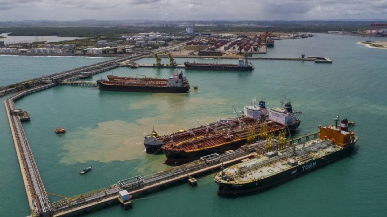 Energia solar - energia renovável - Porto de Suape - Pernambuco - Portos