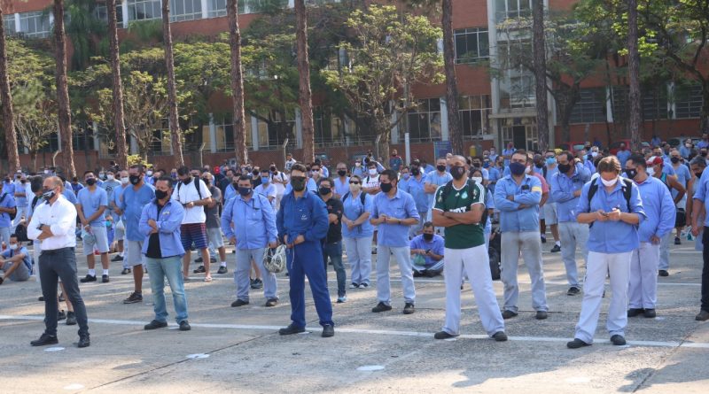 combustível - Volkswagen - carros - fabrica