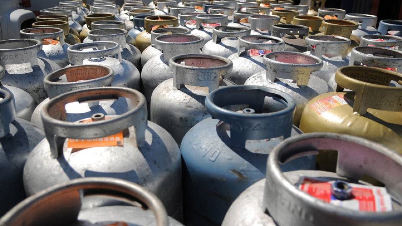 Petrobras - gasolina - gás de cozinha - consumidores - fogão a lenha