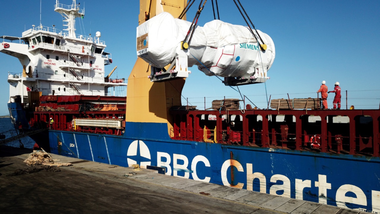 siemens - turbina - usinas - termelétricas - vagas de emrpego - andrade gutierrez - porto do açu - gna - UTE - rio de janeiro