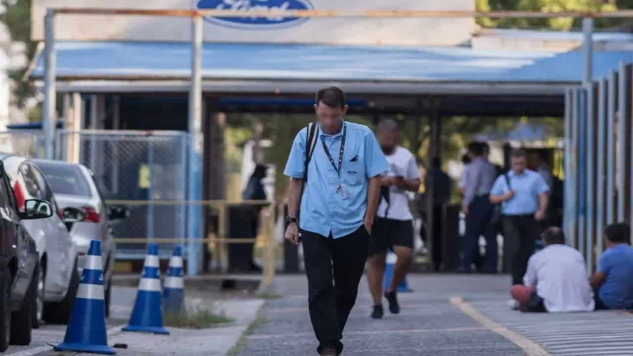 ford - EUA - trabalhar - General Motors - produção - fábrica - Stellantis