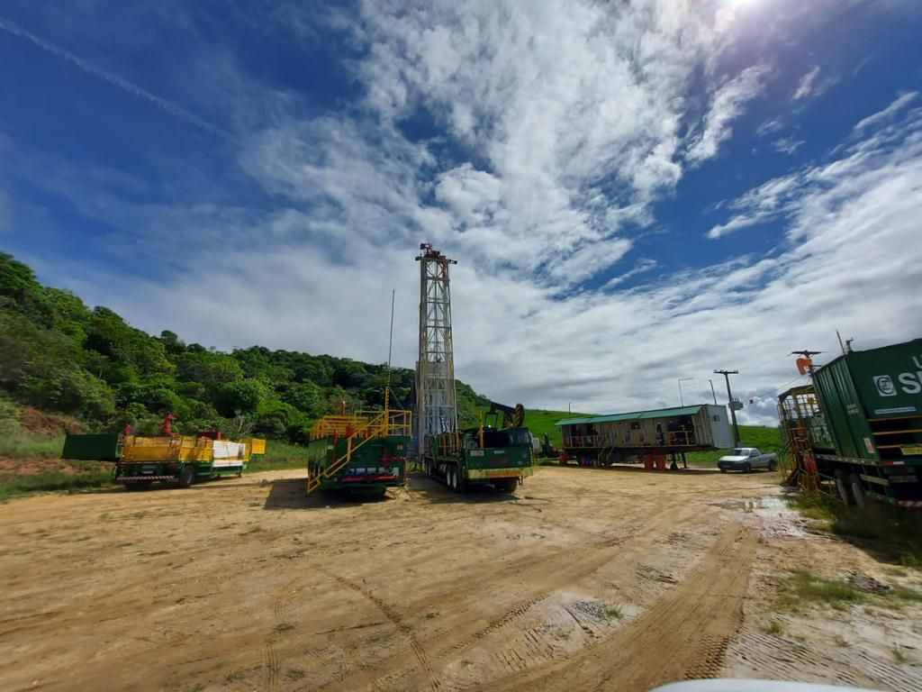 Macaé vagas emprego Centerp