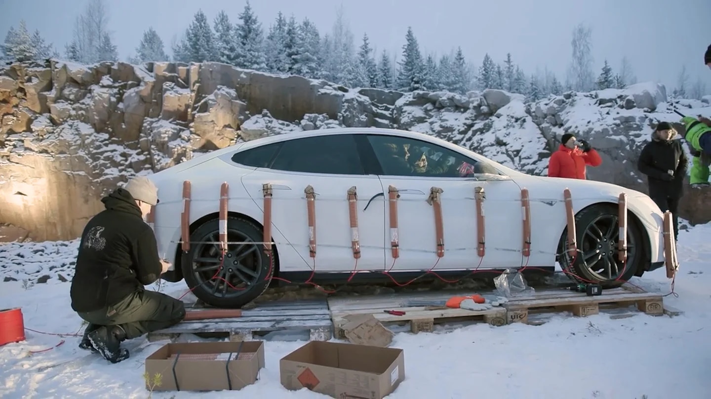 preço - tesla - carro elétrico - veículo - fogo - acidente - texas