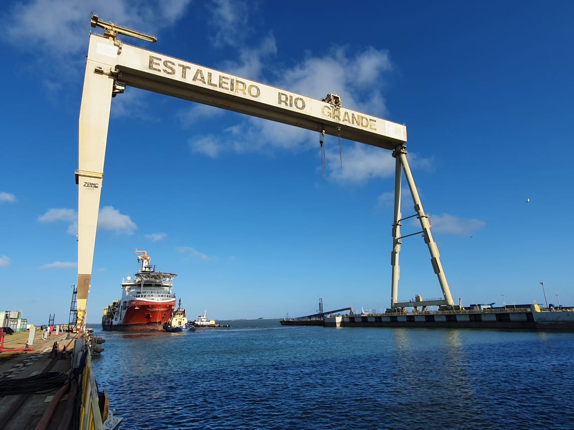 construção naval - emprego - rio - estaleiro - manutenção - reparo