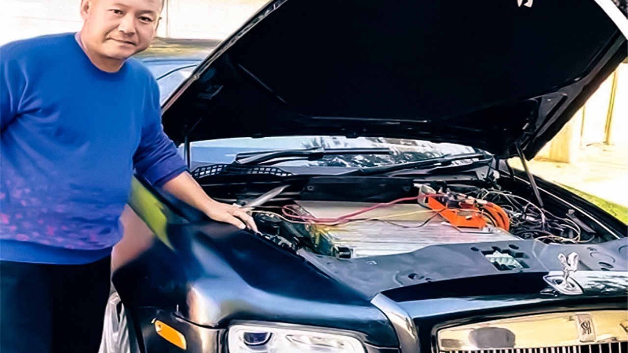 carro elétrico - Rolls-Royce - empresário - converter carro a combustão - gasolina