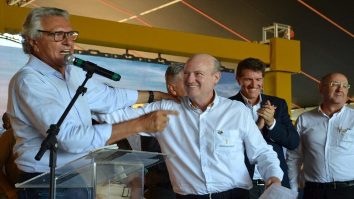 Antigo projeto da companhia Amarillo Gold, a Hochschild, agora recebeu a licença de instalação para o início das obras e da exploração do ouro na mina, que terá um investimento total de R$ 900 milhões para a produção de ouro em Goiás