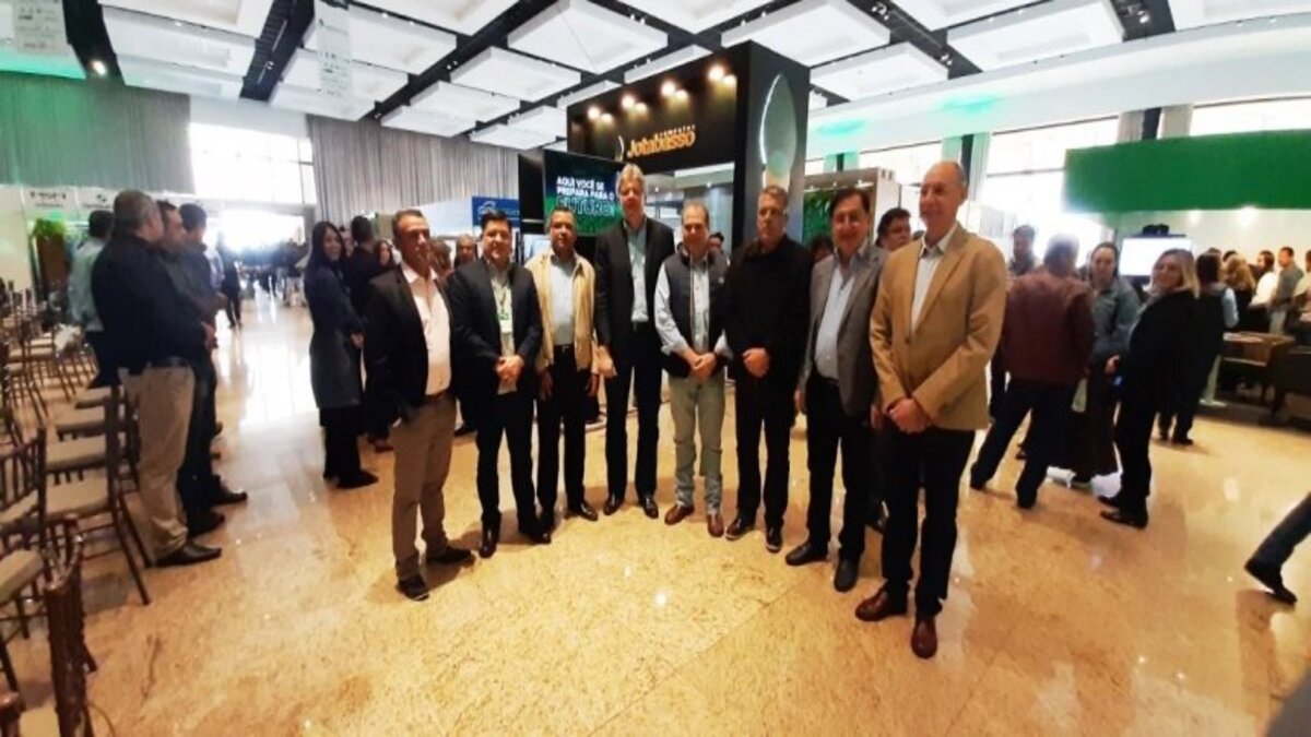 Por meio de uma Parceria Público-Privada, o Porto Seco de Ponta Porã contará com um investimento total de R$ 20 milhões para a realização de obras com o objetivo de tornar o local um hub de logística focado no comércio exterior