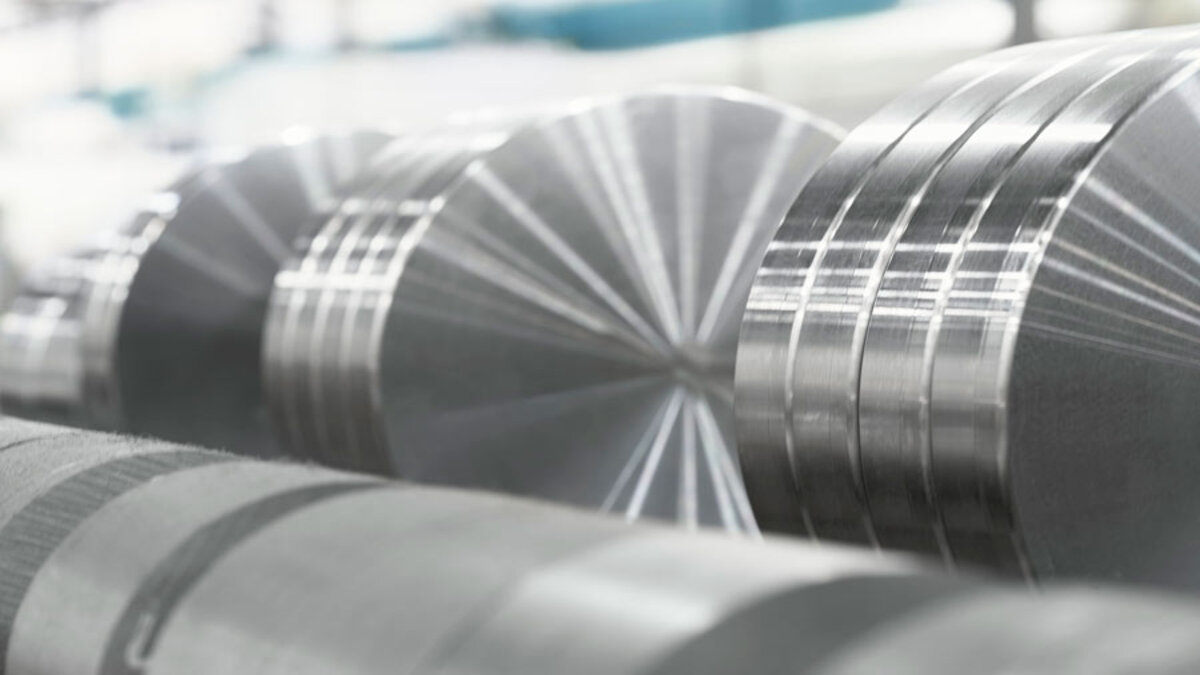 O evento realizado na última semana para debater o futuro do mercado industrial, a ABM Week, contou com um painel que discutiu a importância da utilização do alumínio como forma de trazer mais sustentabilidade na construção civil e na indústria automobilística.