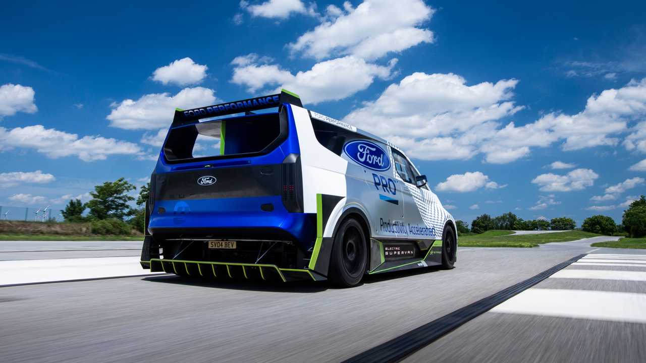 Nova Supervan elétrica da FORD possui 2.000 CV e vai 0 a 100 kmh em apenas 2 segundos