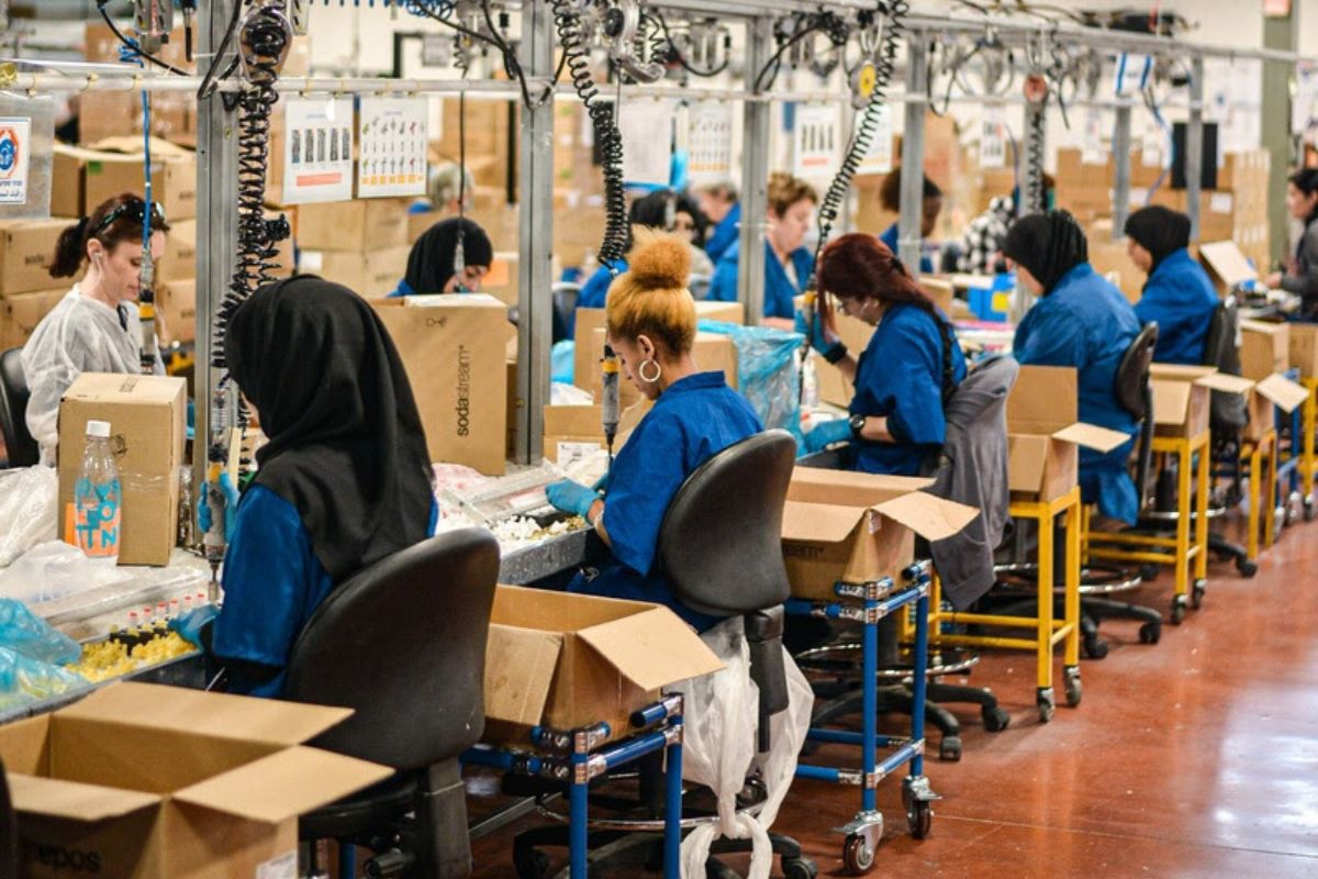 economia rio de janeiro indústria vagas de emprego