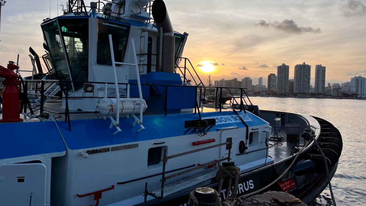 A nova frota de rebocadores da Wilson Sons, intitulada WS Centaurus, possui uma tecnologia única que reduz a emissão de gases de efeito estufa e aumentam a sustentabilidade nas operações de transporte marítimo da empresa.