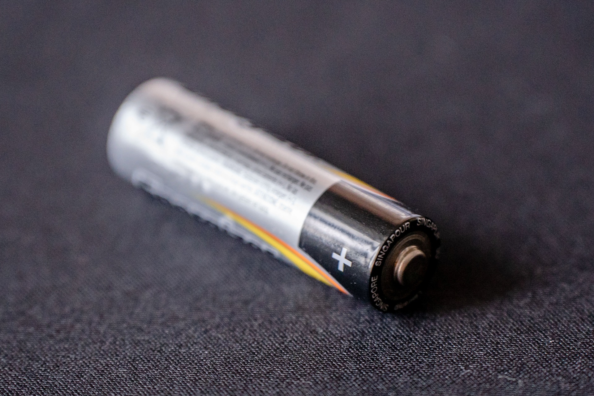 Crise energética nunca mais! Finlândia desenvolve bateria de areia capaz de armazenar energia por meses sem usar lítio: "Solução mais barata e sustentável" - Canva