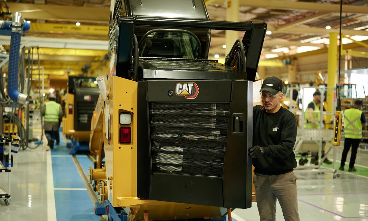 Fábrica, caterpillar, Piracicaba