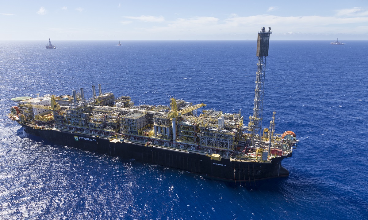 Elevado preço do petróleo no mercado internacional contribui para forte valorização, em mais de 80%, das ações da Petrobras