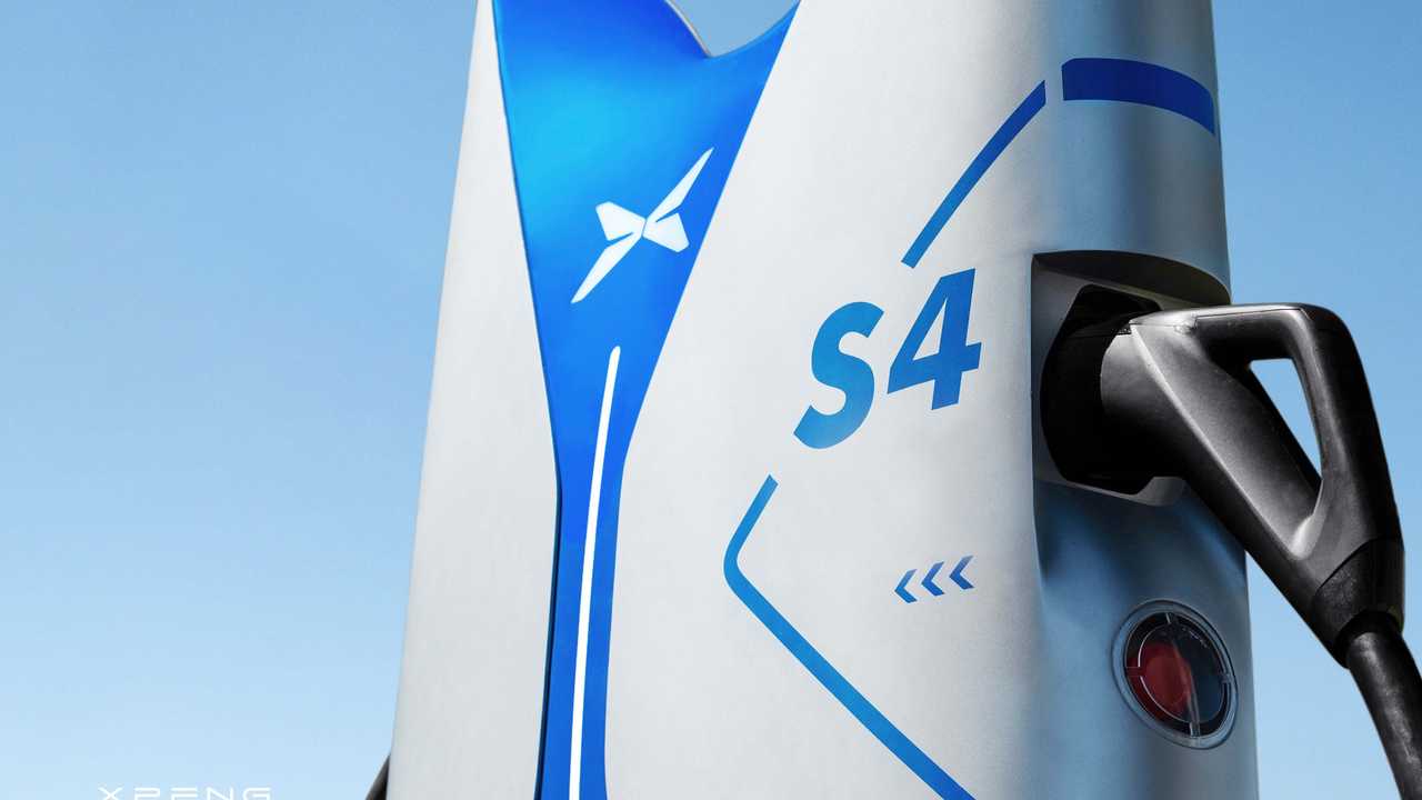 Novo carregador ultrarrápido da XPeng abastece carro elétrico em apenas 5 minutos