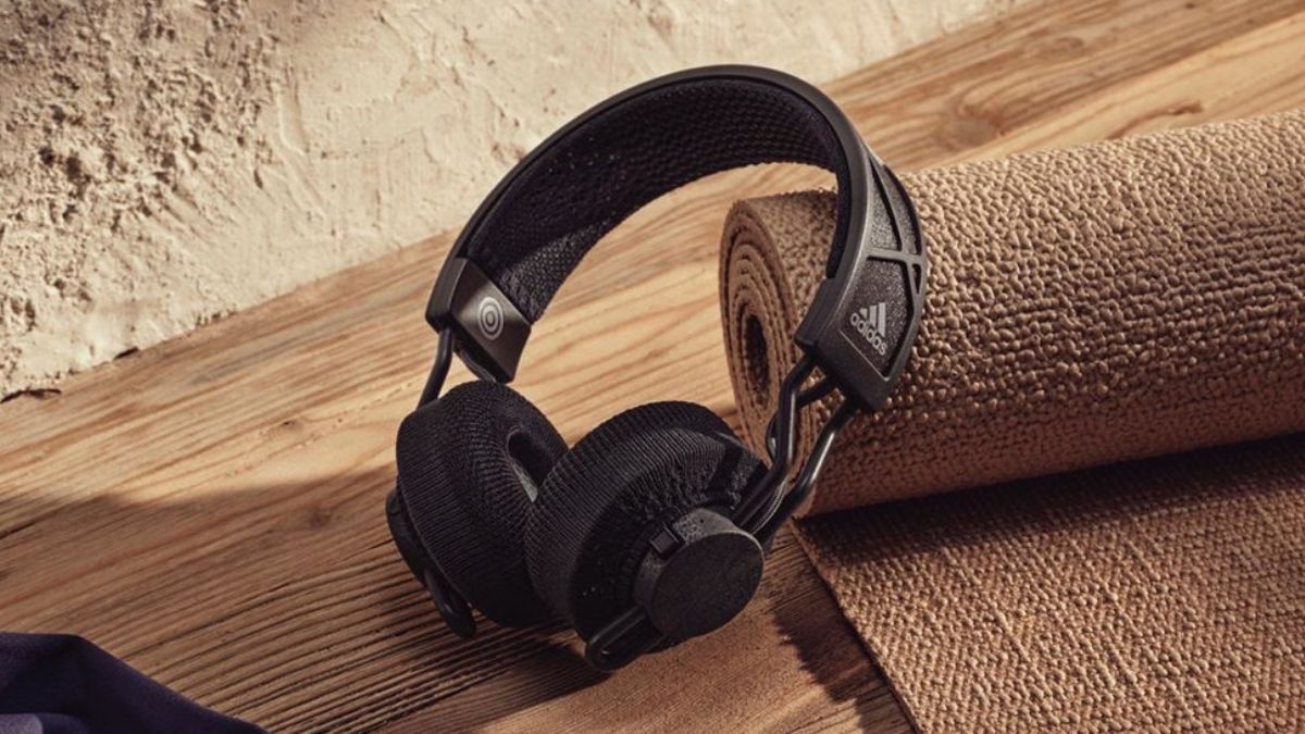 adidas produto sustentável fone de ouvido energia solar