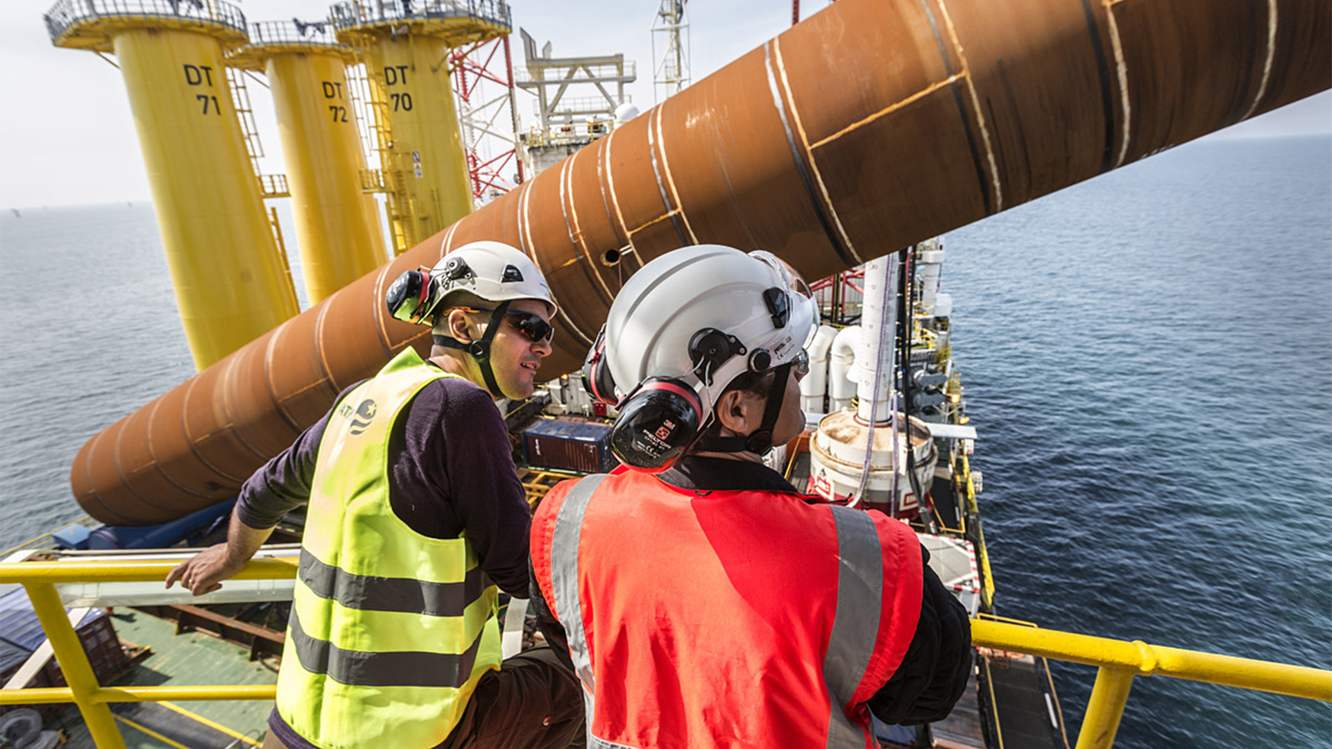 JG Engenharia convoca candidatos para vaga Offshore em Macaé no Rio de Janeiro, oportunidade é para Auxiliar de movimentação de cargas