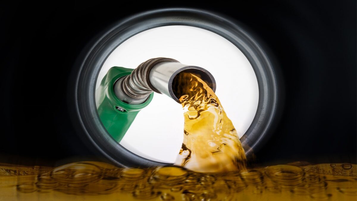 O desenvolvimento do novo combustível HVO, lançado nos Estados Unidos, não só trará fortes benefícios à descarbonização do setor de transportes com a redução da emissão do gás, como também possibilitará uma queda nos preços da soja e de seus derivados.