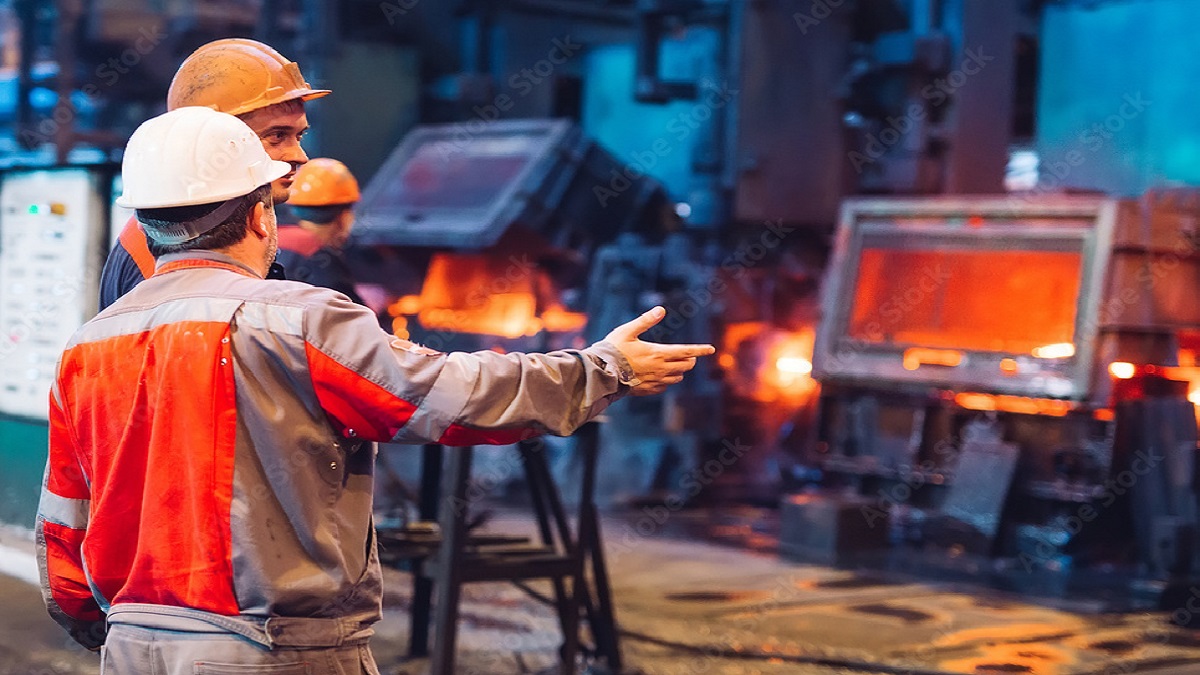 trainee, recém-formados, siderúrgica