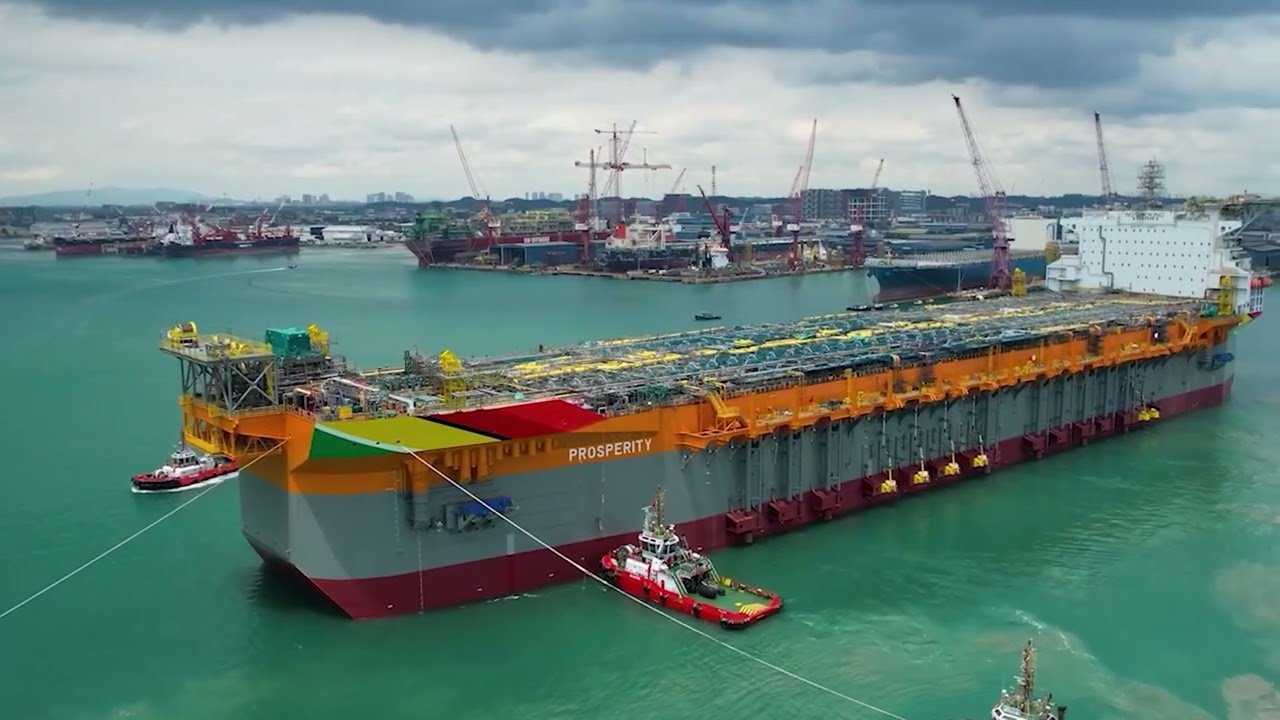 SBM Offshore avança na construção do FPSO One Guyana. O início da fabricação dos módulos topsides marcou um momento importante para o projeto