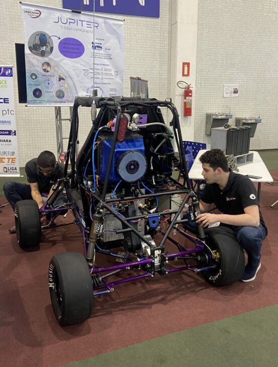 Investigadores brasileños desarrollan el primer vehículo del mundo movido a hidrógeno