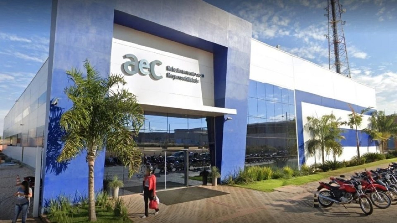 AeC busca novos talentos e anuncia 500 vagas de emprego em Belo Horizonte para candidatos com ensino médio completo