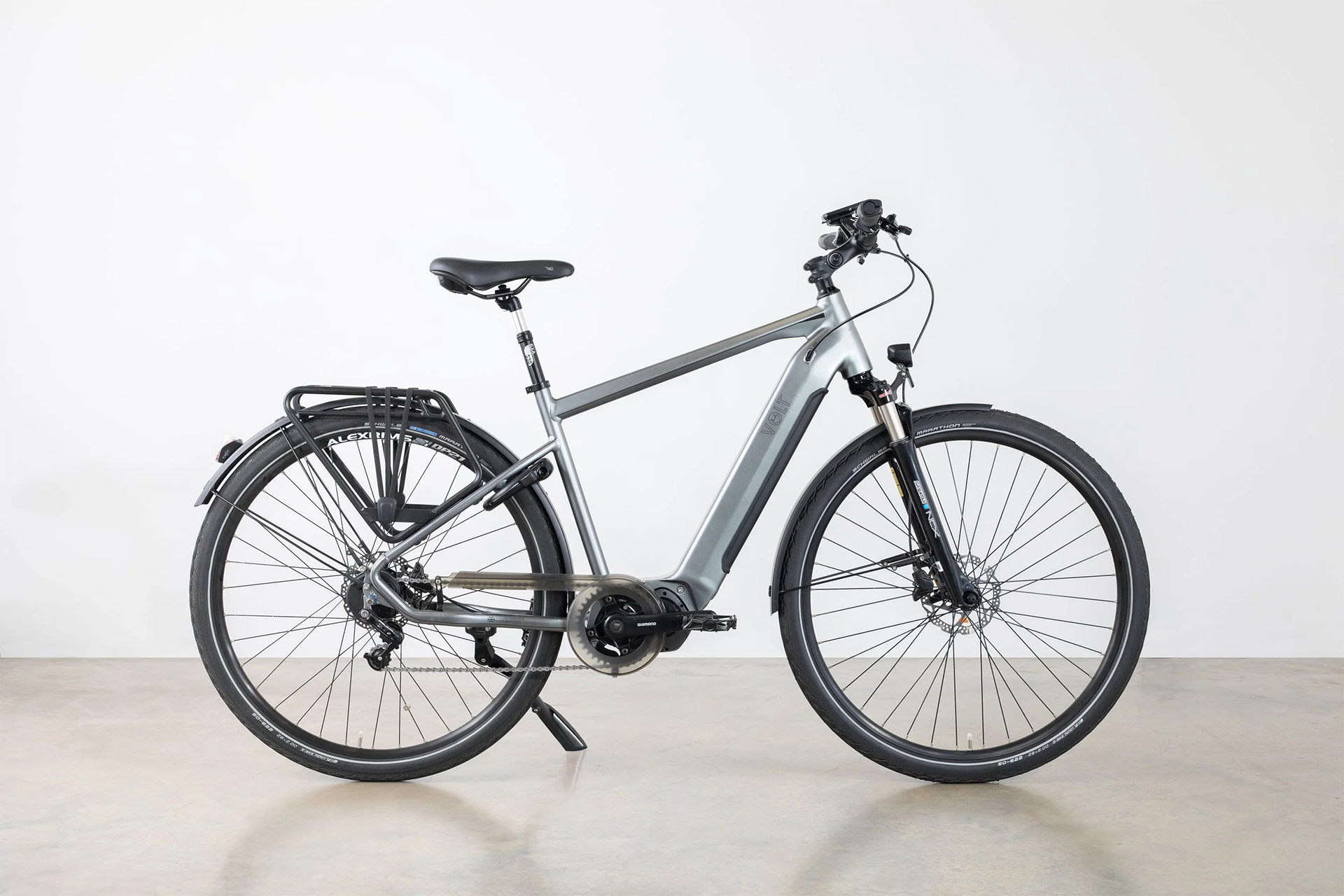 Bicicleta Elétrica que parece simples tem motor de 250W e transmissão automática de 8 velocidades e é repleta de componentes premium