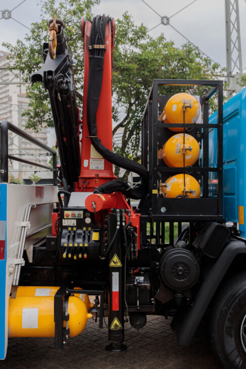 Cilindros para armazenamento de GNV do caminhão da Comgás / Divulgação