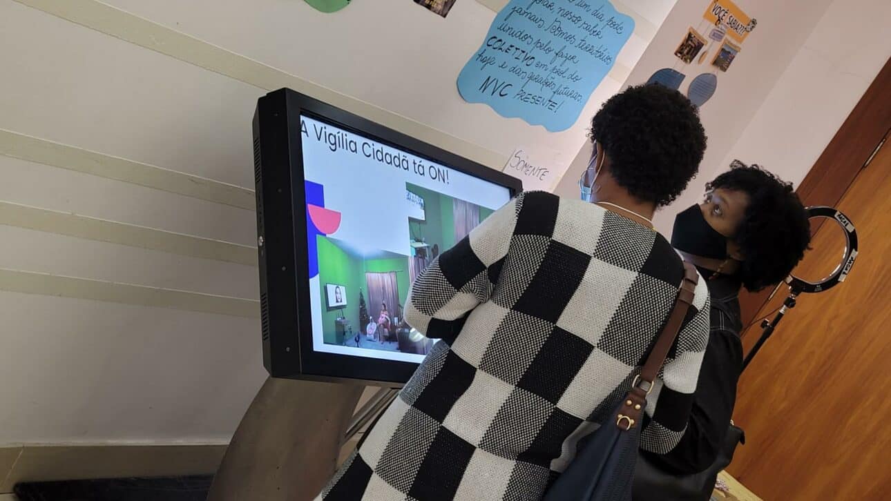 Participantes dos Nucleos de Vigilia Cidada - foto Cristina Amorim 2