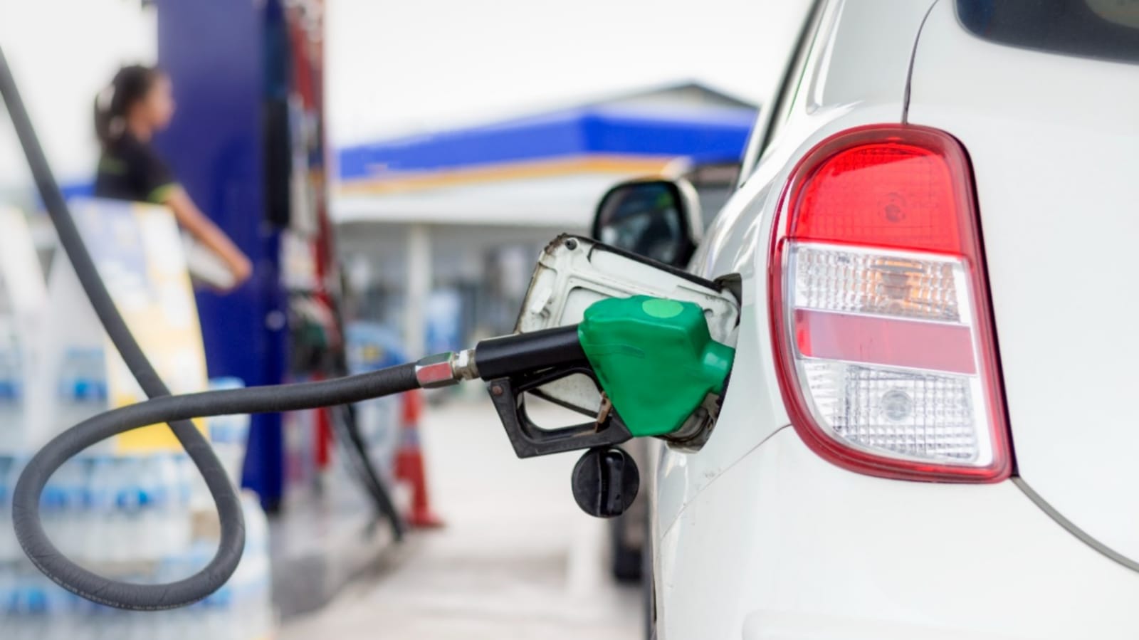 A companhia estatal anunciou uma redução de 6,1% nos preços da gasolina e 8,2% nos valores do diesel nos postos de todo o Brasil. O decreto da Petrobras já está valendo no mercado nacional a partir desta semana.