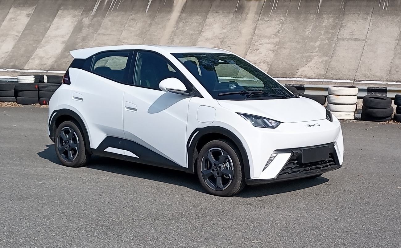 BYD quer mudar o cenário e pode lançar carro elétrico com 300 km de autonomia por R$ 45 mil no Brasil