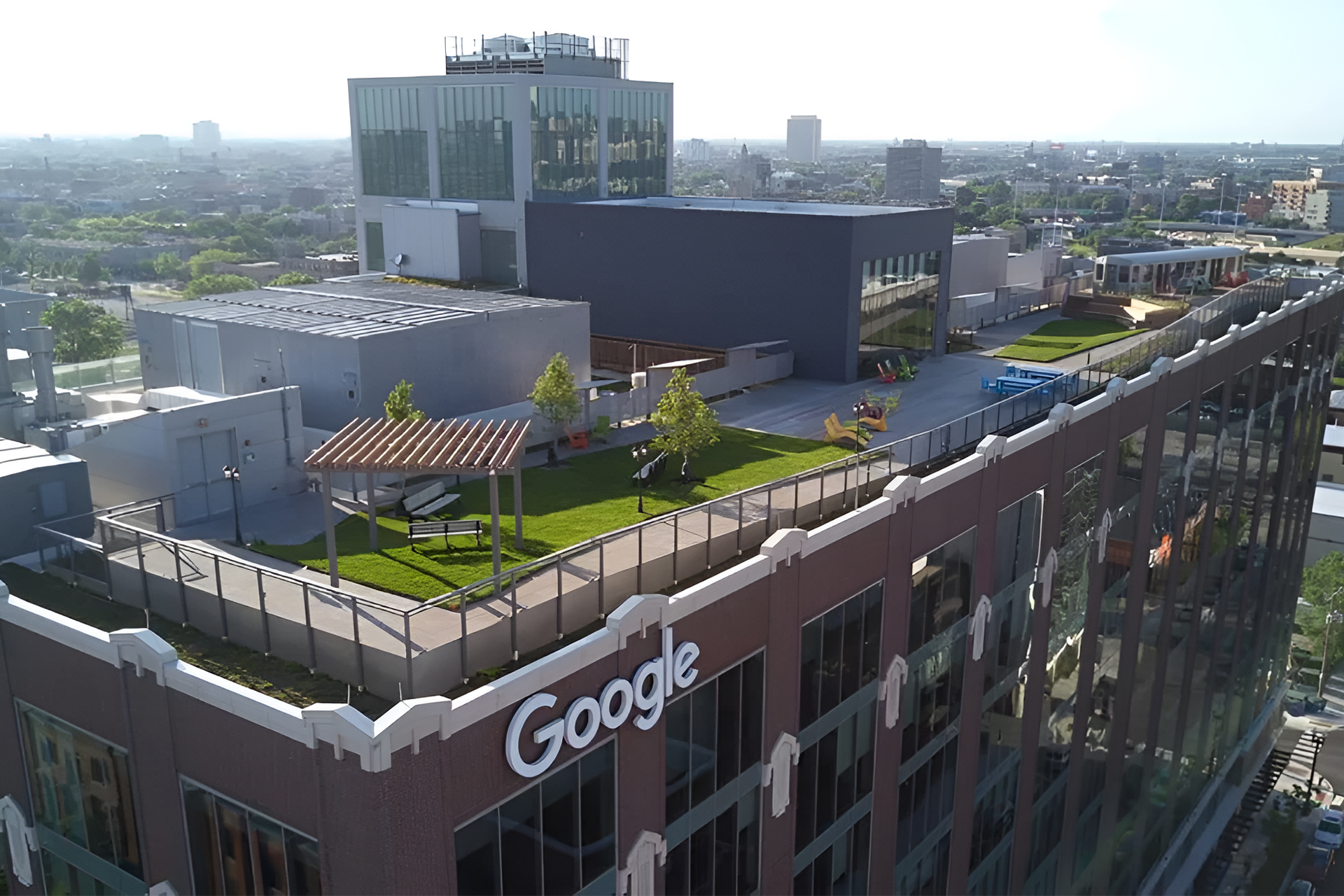 Google anuncia corte de 12.000 funcionários em sua força de trabalho global, CEO da companhia diz que sente muito a demissão de 6% dos colaboradores da empresa