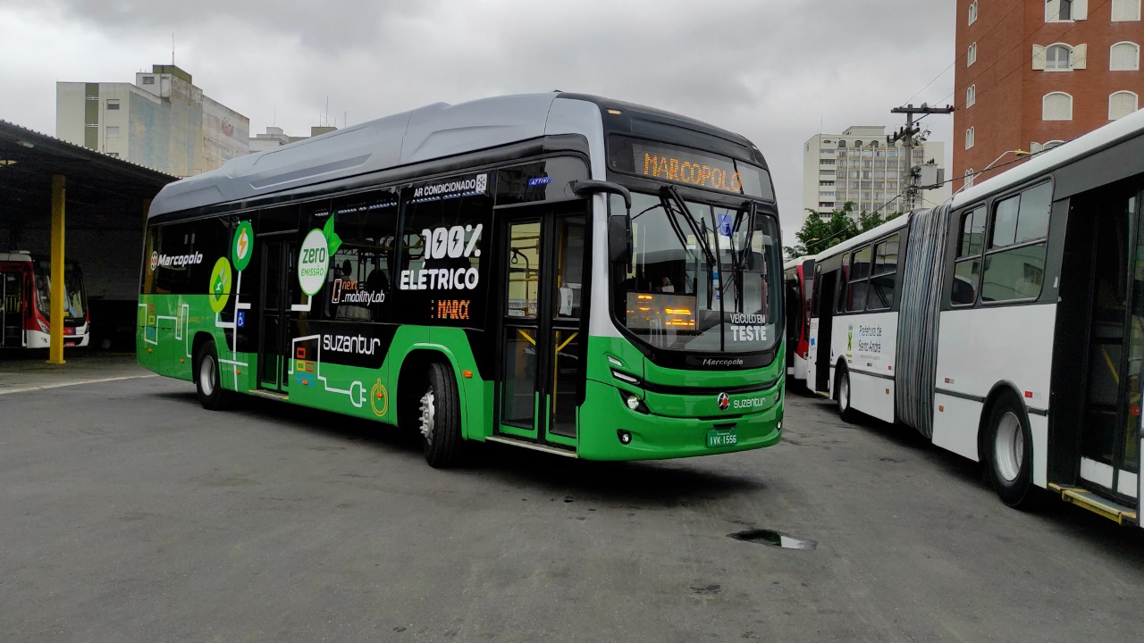 Lançamento de ônibus elétrico