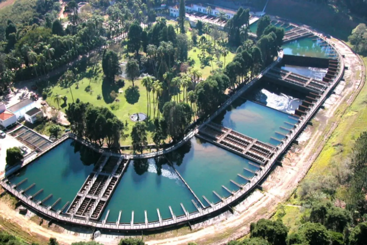 Venda da Sabesp irá seguir modelo de Eletrobras, conta o governo de São Paulo. O Estado vem analisando o modelo de privatização que permitirá participação do governo em decisões estratégicas