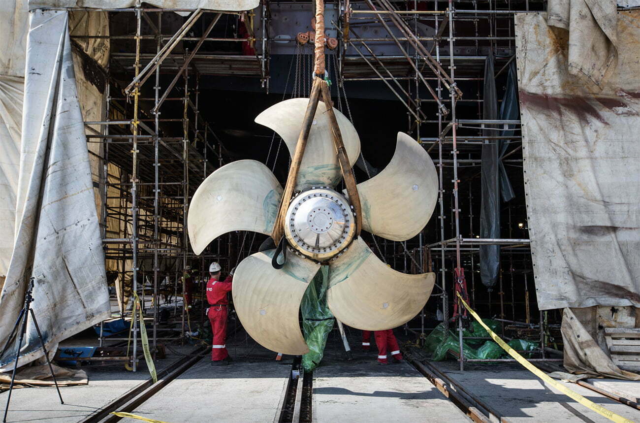 O projeto da Universidade de Strathclyde e da Oscar Propulsion visa garantir melhorias na navegação e diminuição na poluição marinha causada nas operações. A nova tecnologia reduz em até 14% a emissão do ruído subaquático nas hélices dos navios.