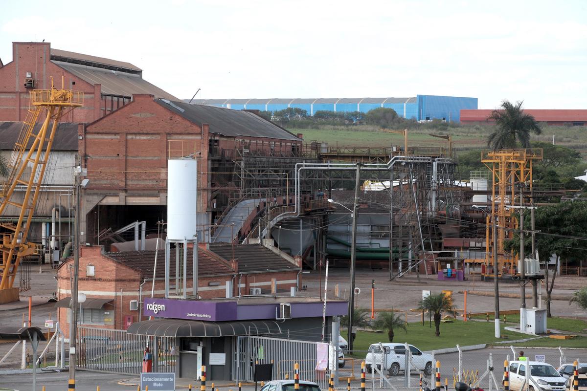 O plano da companhia é chegar às 20 plantas de etanol de segunda geração em suas unidades pelos próximos anos. Agora, a Raízen afirmou que as usinas Vale do Rosário e Gasa serão incluídas no projeto.