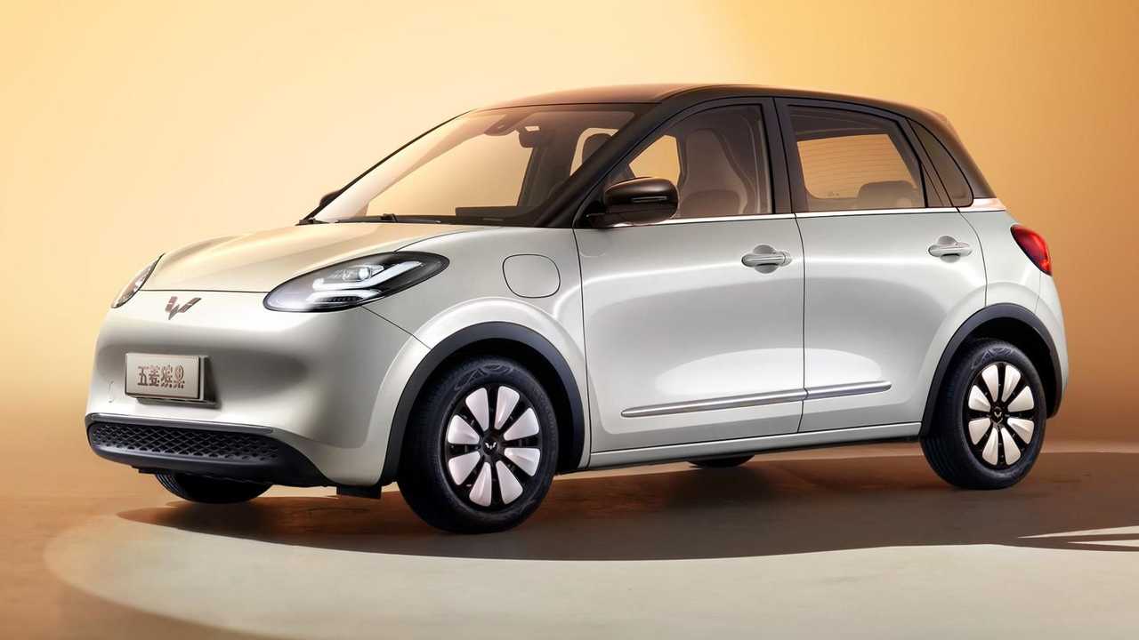 China sai na frente das concorrentes e anuncia novo carro elétrico com preço abaixo de R$ 55 mil