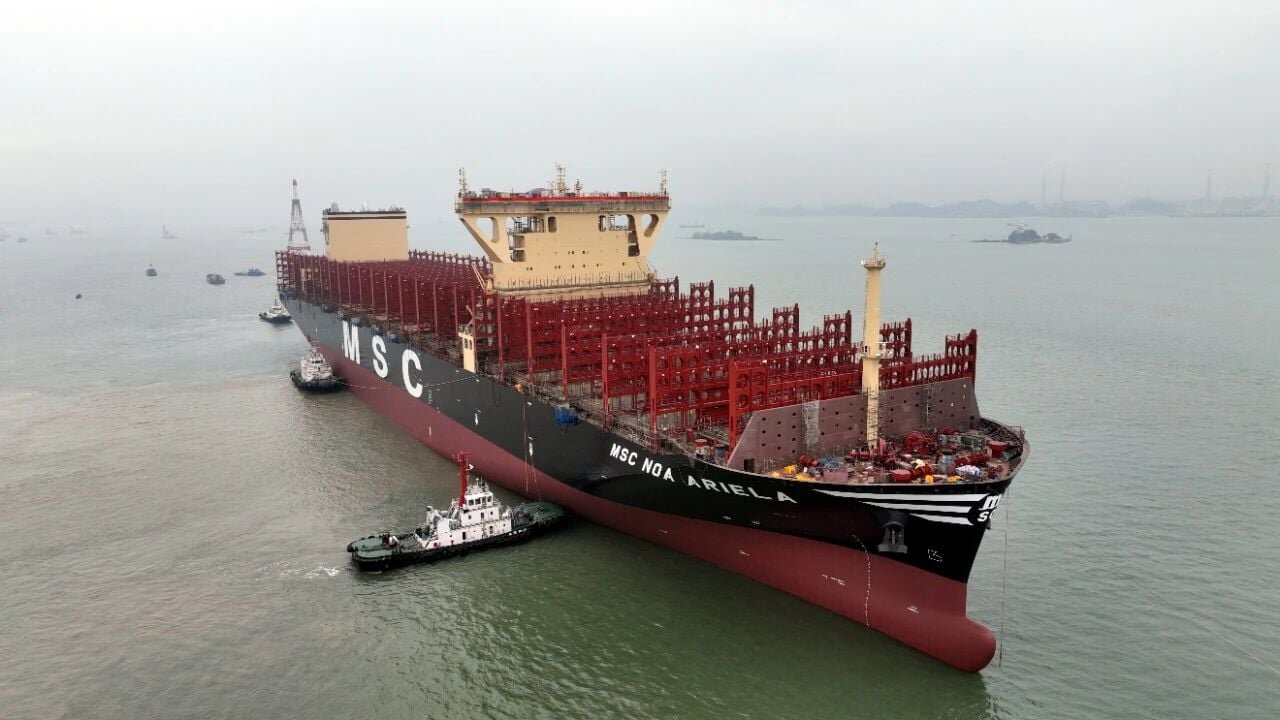 Novos detalhes sobre a frota futura de navios porta-contêineres da MSC foram revelados, mesmo com os esforços de sigilo da companhia. Encomendados ao CIMC Group da China, as embarcações de transporte de gás natural serão entregues entre 2025 e 2026.