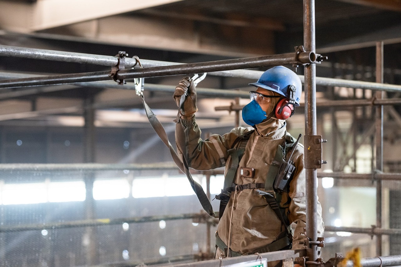 Usiminas abre 800 vagas de emprego para eletricista, montador de andaime, soldador TIG, mecânico e muito mais para reforma do Alto-Forno 3