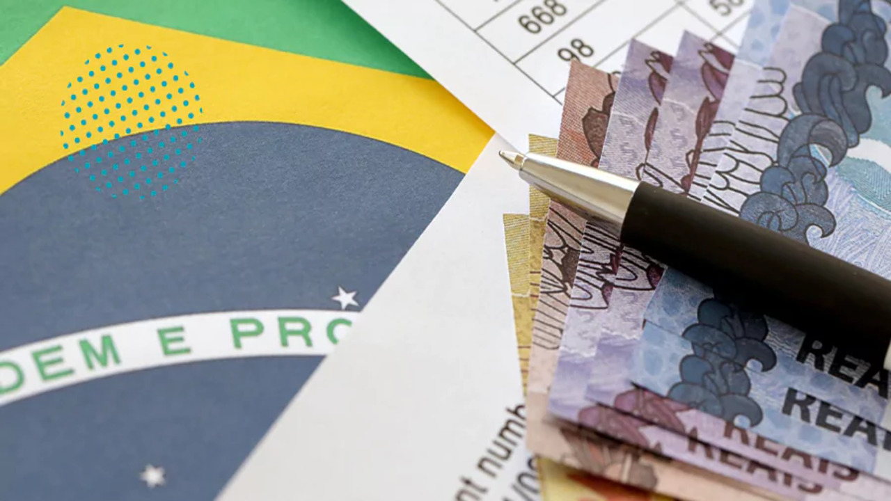 A região Nordeste do Brasil, historicamente, tem sido vítima de graves problemas sociais e econômicos. Uma das medidas propostas para promover o desenvolvimento da região é a aprovação de um novo sistema tributário. Representantes do governo afirmaram que a medida é crucial para trazer benefícios significativos para os estados do Nordeste.