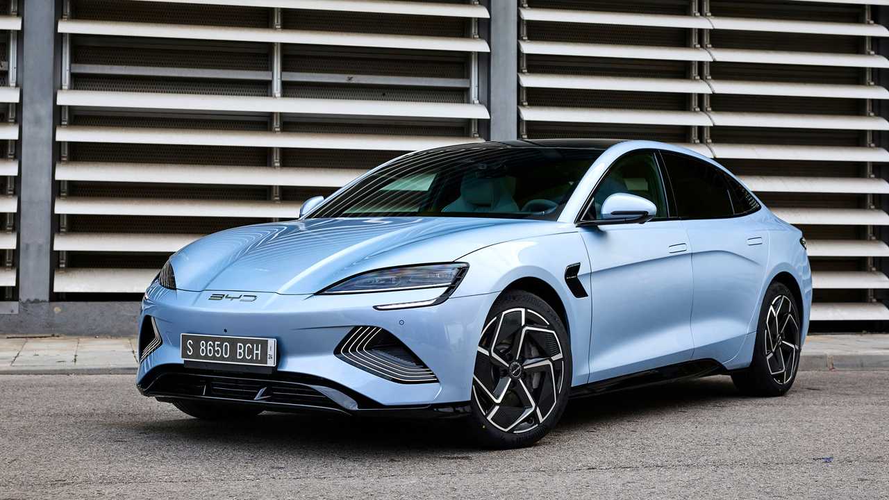 BYD Seal, carro elétrico com 700 km de autonomia chega ao mercado para concorrer com Tesla Model 3, CIVIC E COROLLA HYBRID