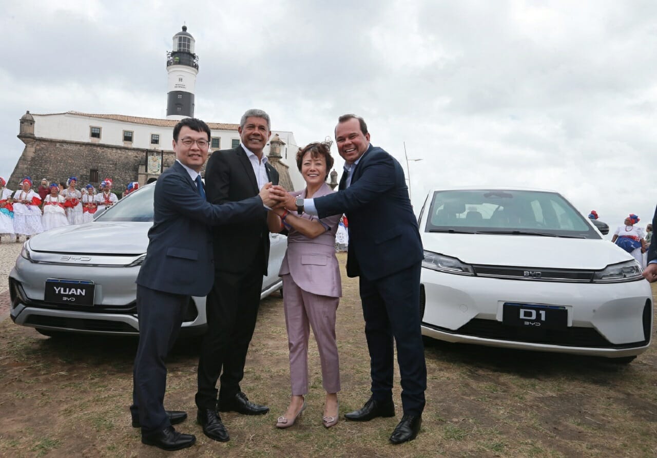 Montadora BYD sai na frente das concorrentes e se tornará a primeira a fabricar carros elétricos no Brasil