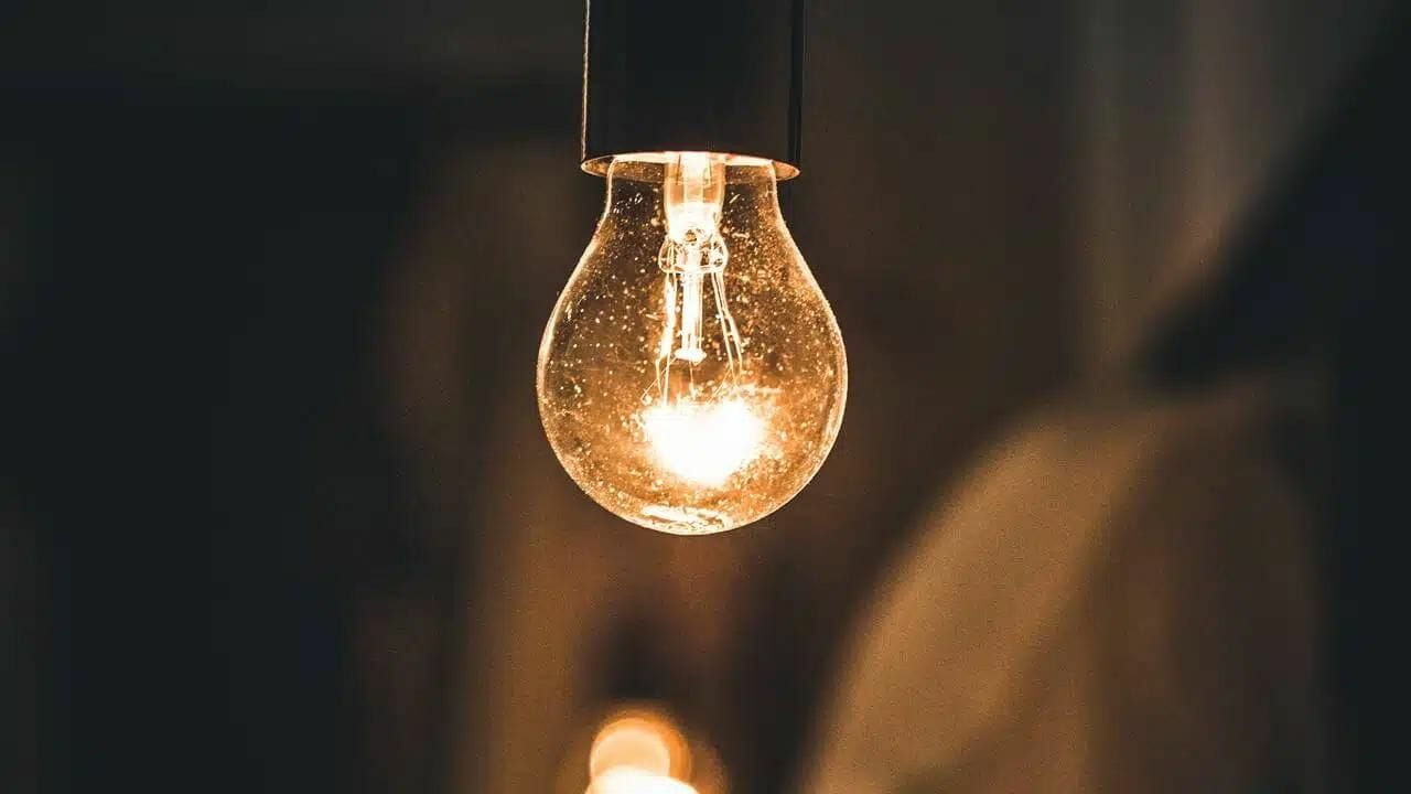 Programa Luz Para Todos: Eletrobras garante energia grátis para todo o Brasil, apesar da privatização