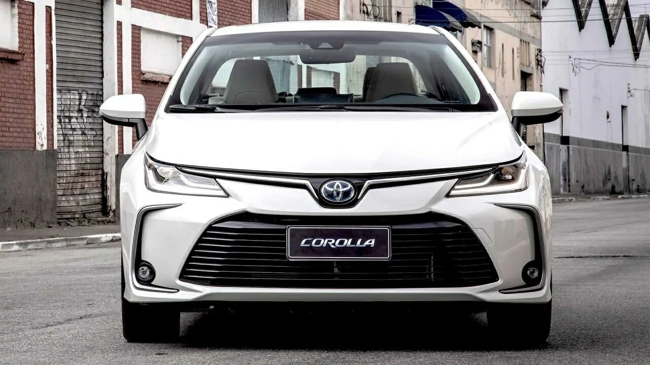 Toyota facilita financiamento de Hilux e Corolla com promoções exclusivas em todo o Brasil