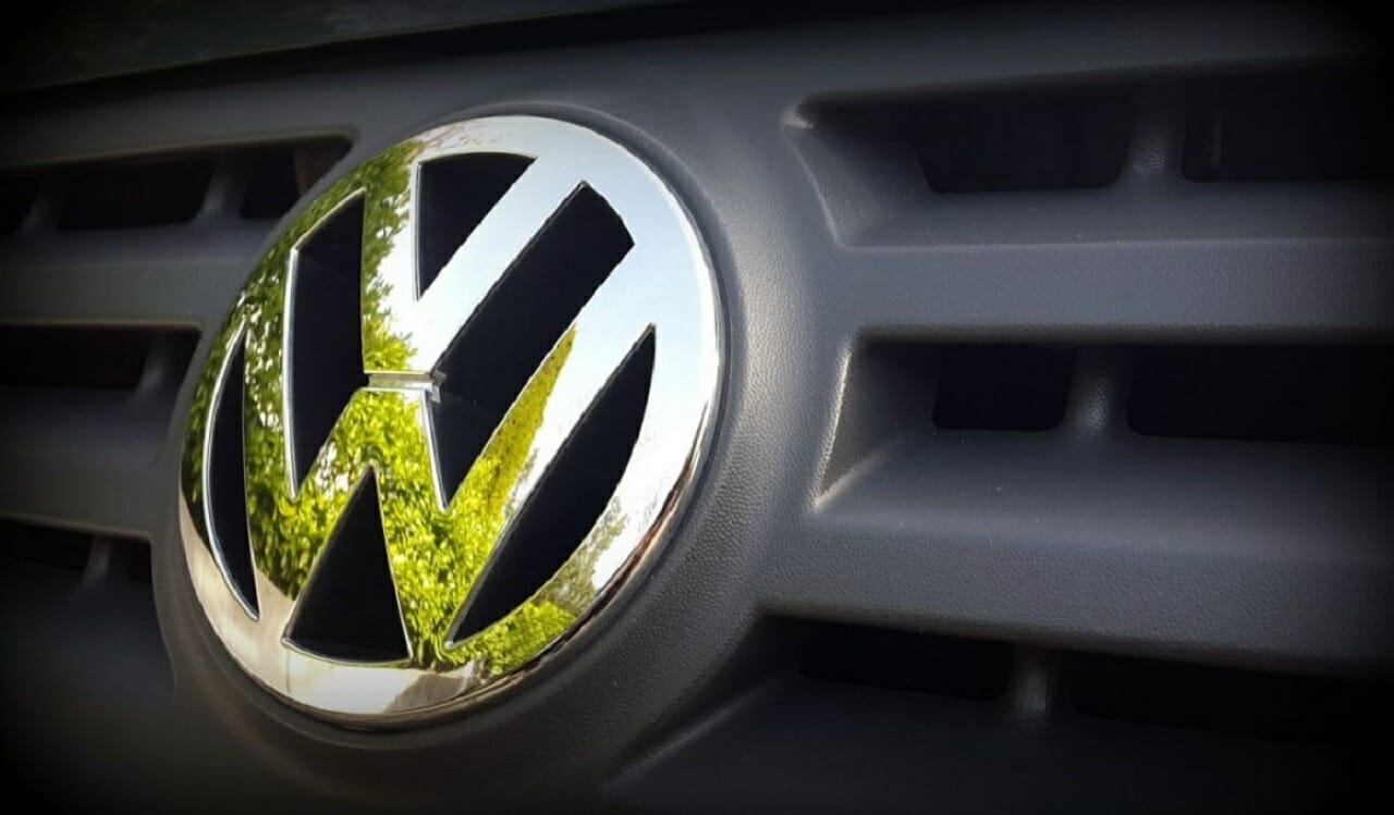 Volkswagen anuncia investimento de 1 bilhão de euros no Brasil para expandir seu modelo de negócios e gerar novos empregos