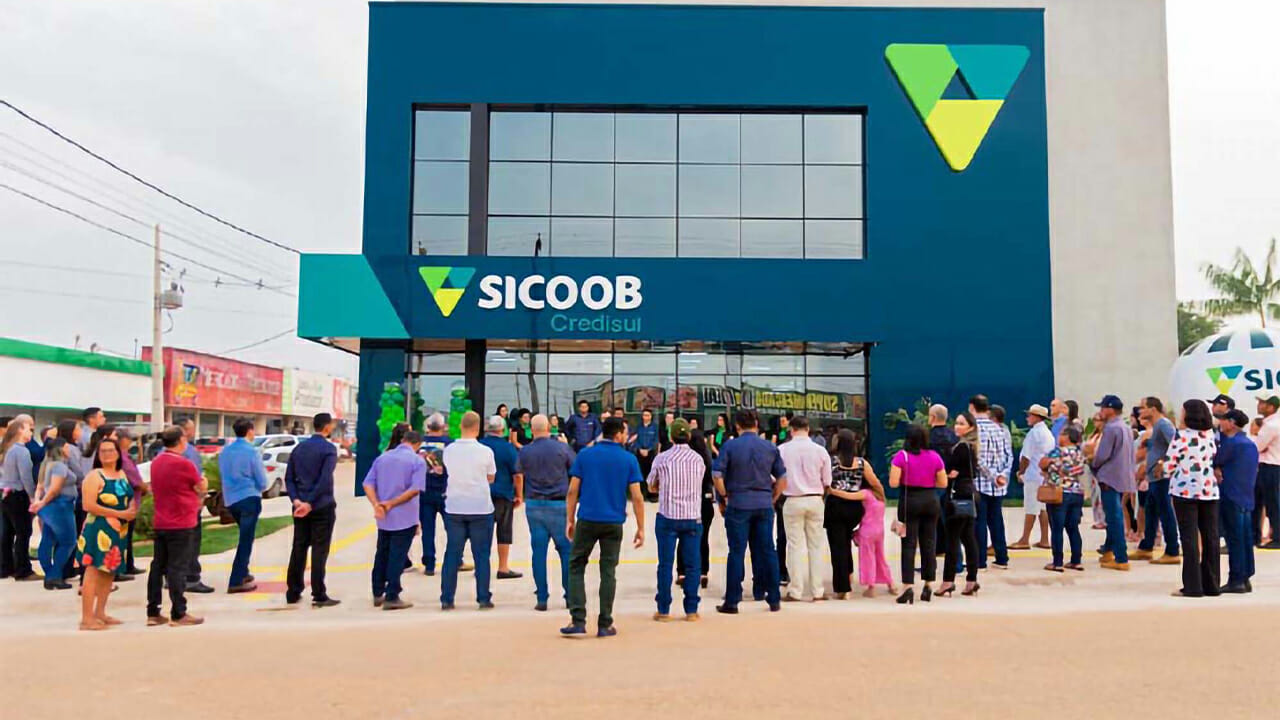 Maior sistema financeiro cooperativo do Brasil SICOOB abre processo seletivo com 229 vagas de emprego para pessoas com e sem experiência