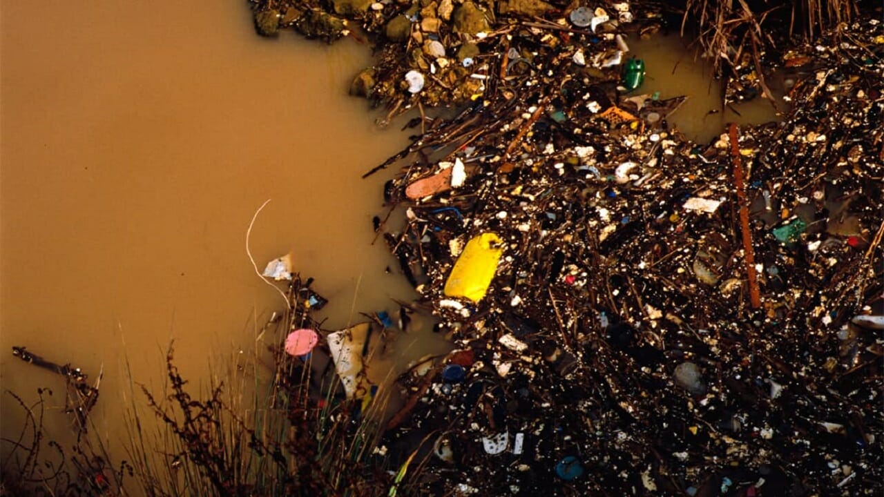 Cientistas desenvolvem método revolucionário pretende acabar com a poluição da água
