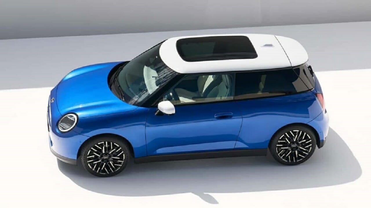 Novo mini Cooper elétrico chega ao mercado com 214 cavalos, 33,6 kgfm de torque e autonomia de 400 km com uma única carga 
