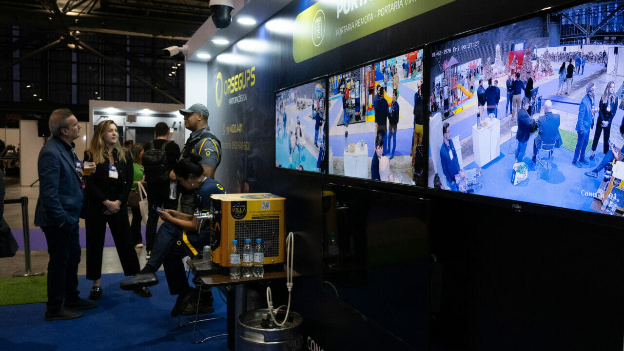 Mostra de produtos e serviços reuniu 22 expositores